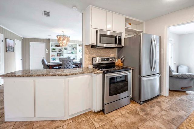 1604 N N St, Midland, TX 79705