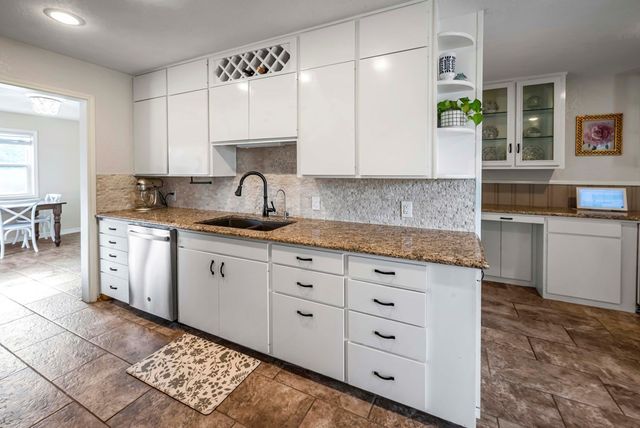 1604 N N St, Midland, TX 79705