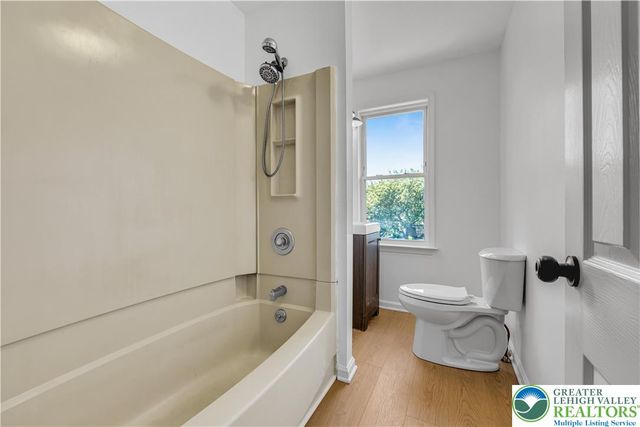 2428 Sycamore Street, Easton, PA 18042