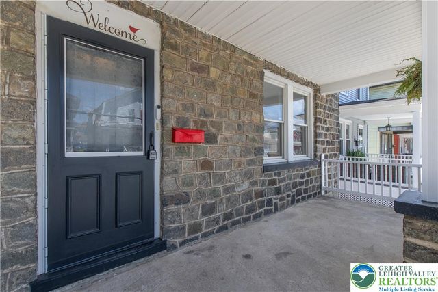 2428 Sycamore Street, Easton, PA 18042