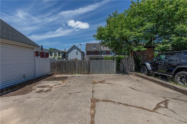 2428 Sycamore Street, Easton, PA 18042