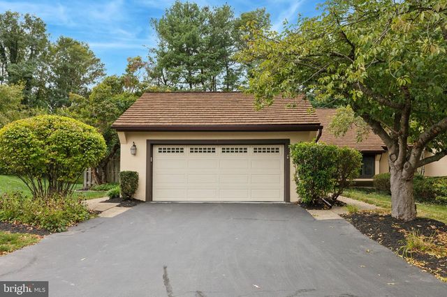 6 STEEPLECHASE LN, Blue Bell, PA 19422