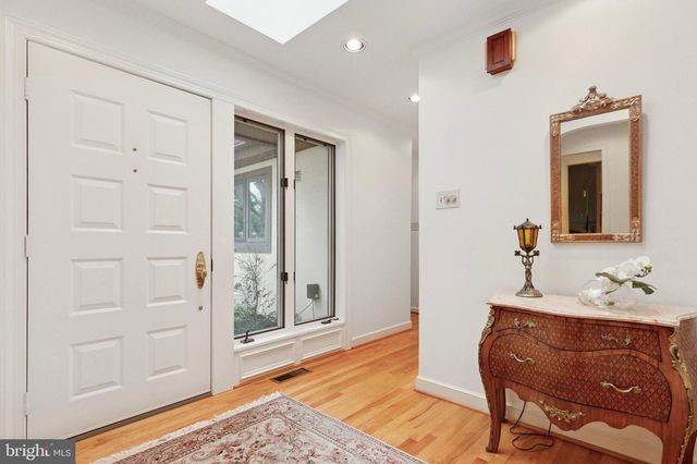 6 STEEPLECHASE LN, Blue Bell, PA 19422