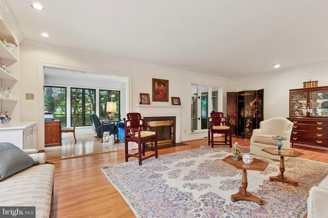 6 STEEPLECHASE LN, Blue Bell, PA 19422