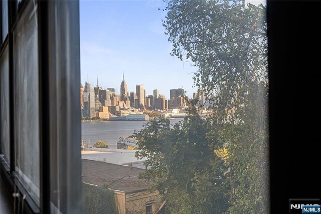 7000 Boulevard East 11E, Guttenberg, NJ 07093