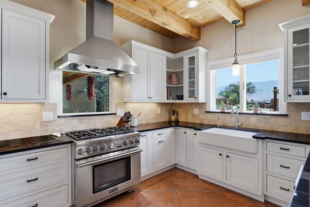 125 Martha Court, Corrales, NM 87048