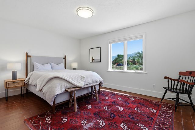 125 Martha Court, Corrales, NM 87048