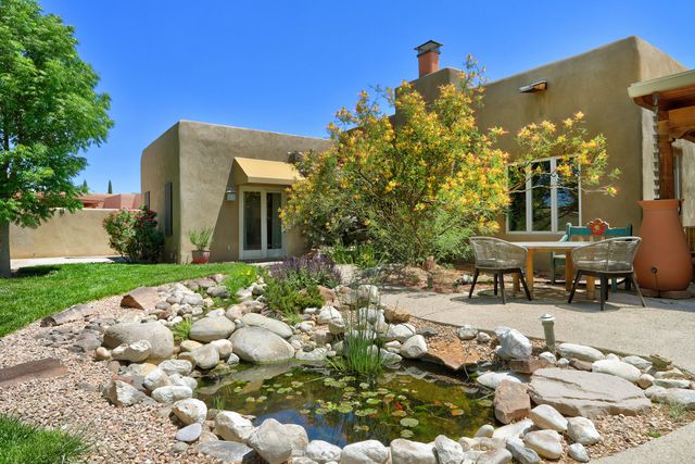 125 Martha Court, Corrales, NM 87048