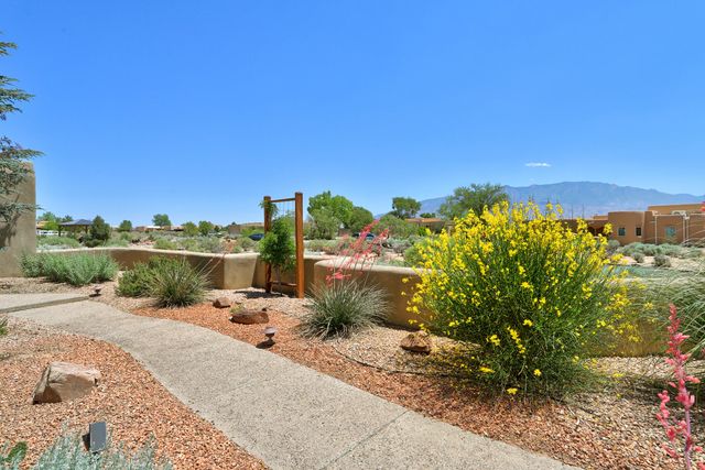 125 Martha Court, Corrales, NM 87048