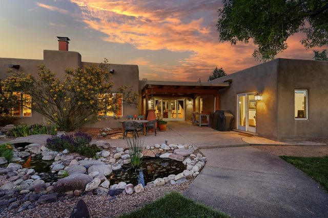 125 Martha Court, Corrales, NM 87048