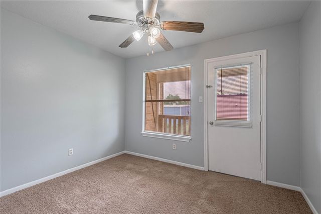 111B Normal Park Drive B, Huntsville, TX 77320