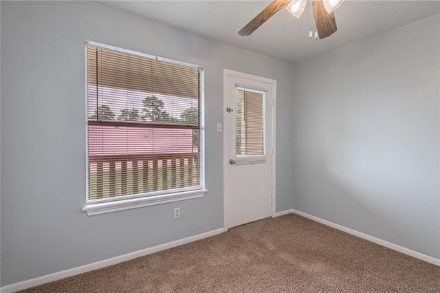 111B Normal Park Drive B, Huntsville, TX 77320