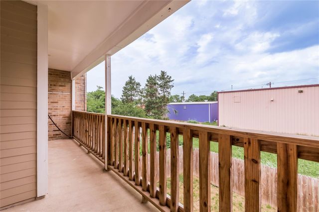 111B Normal Park Drive B, Huntsville, TX 77320