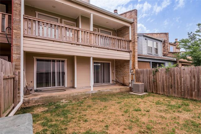 111B Normal Park Drive B, Huntsville, TX 77320