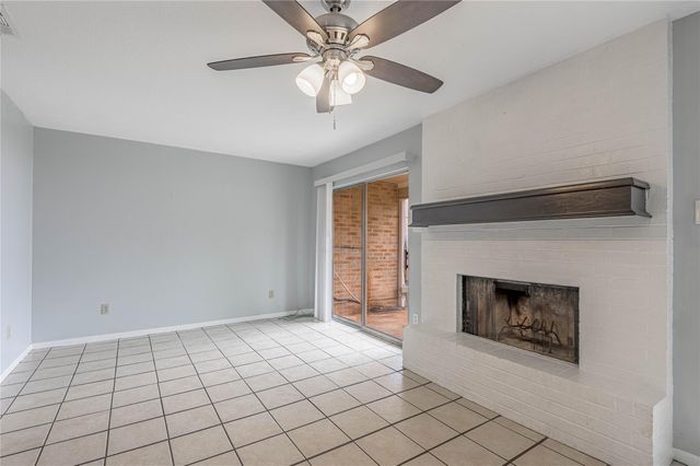 111B Normal Park Drive B, Huntsville, TX 77320