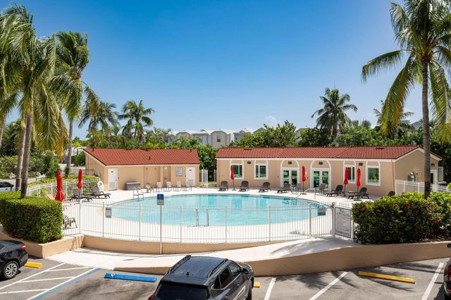 3930 S Roosevelt Boulevard 208n, Key West, FL 33040