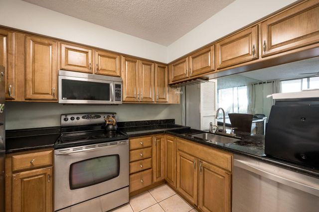 3930 S Roosevelt Boulevard 208n, Key West, FL 33040