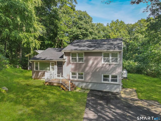 30 Birchwood Road, Monroe, CT 06468