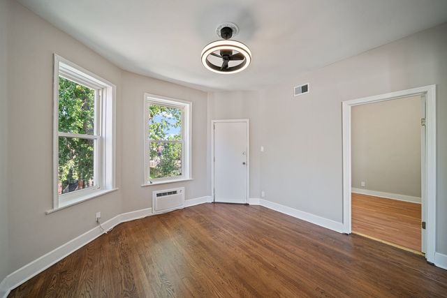 624 N Monticello Avenue 2, Chicago, IL 60624