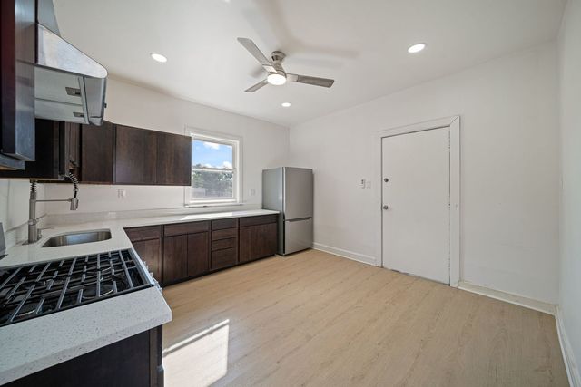 624 N Monticello Avenue 2, Chicago, IL 60624