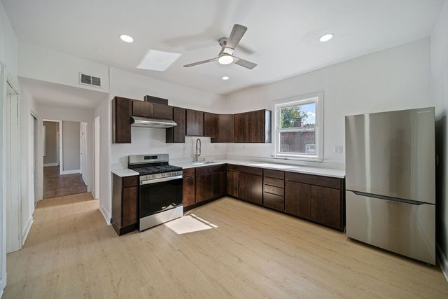 624 N Monticello Avenue 2, Chicago, IL 60624