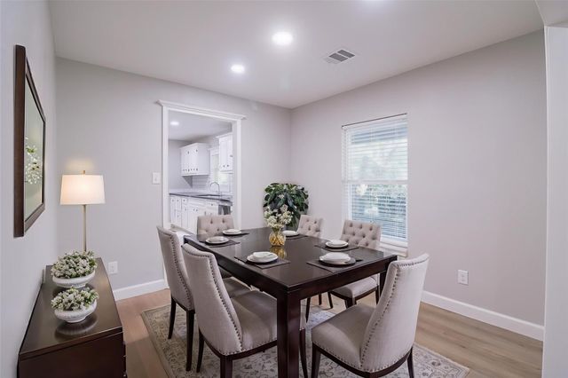 6150 Ridgeway Drive, Houston, TX 77033