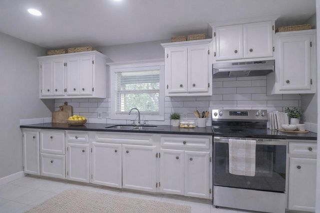 6150 Ridgeway Drive, Houston, TX 77033