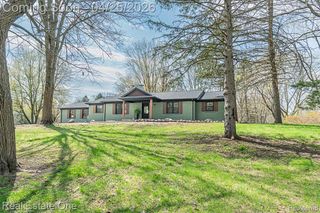 3210 Lake George Road, Oakland, MI 48363