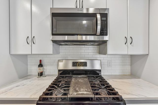 1204 Glen CV, Round Rock, TX 78681
