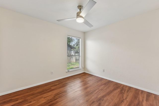 1204 Glen CV, Round Rock, TX 78681