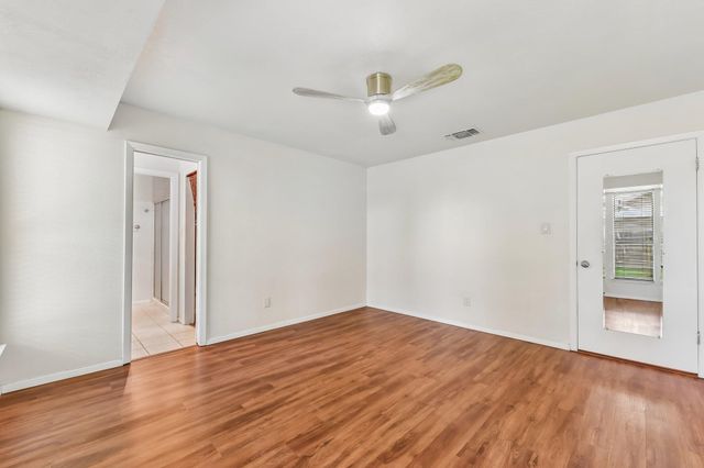 1204 Glen CV, Round Rock, TX 78681