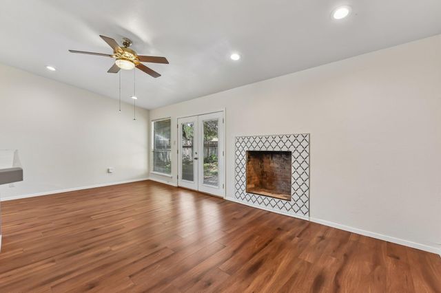1204 Glen CV, Round Rock, TX 78681