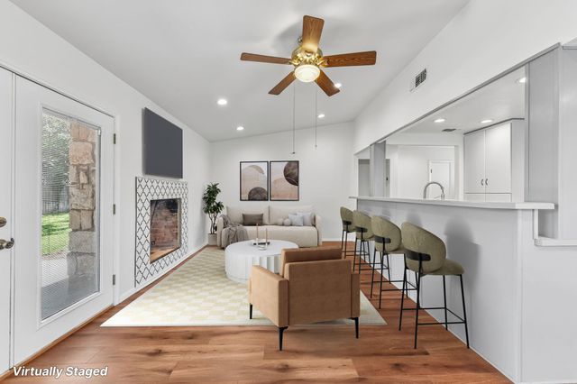 1204 Glen CV, Round Rock, TX 78681
