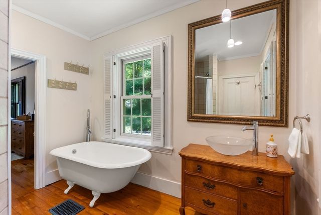 1 Hay Road, Belmont, MA 02478