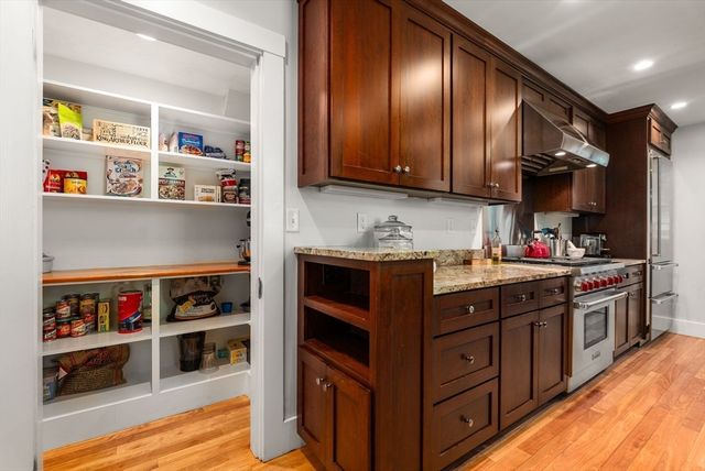 1 Hay Road, Belmont, MA 02478