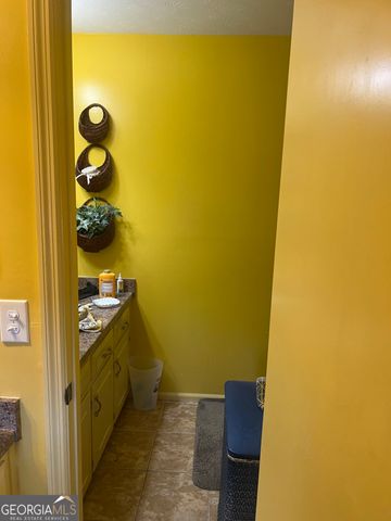 108 Lafayette Drive, Fayetteville, GA 30214