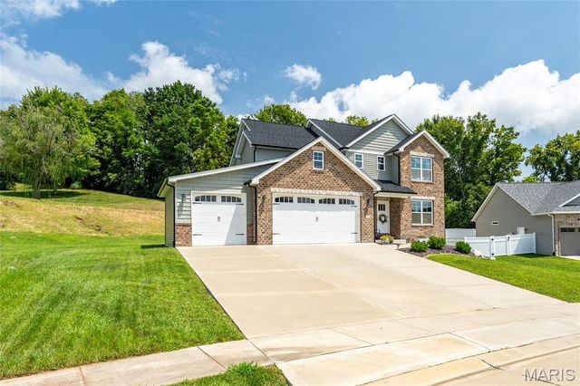 327 Star Lane, Glen Carbon, IL 62034