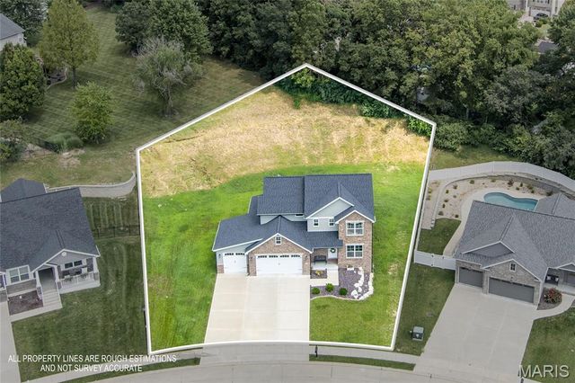 327 Star Lane, Glen Carbon, IL 62034