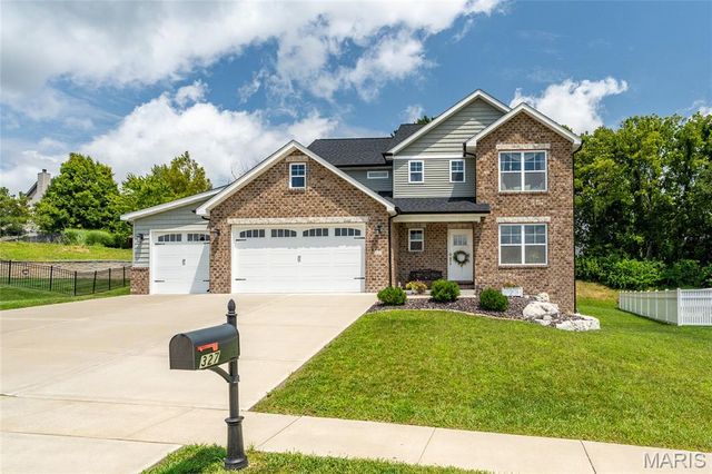 327 Star Lane, Glen Carbon, IL 62034