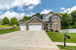 327 Star Lane, Glen Carbon, IL 62034