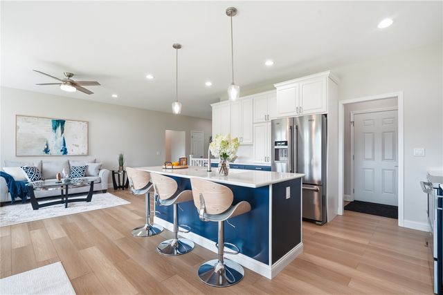 2416 Kestrel Drive SE, Cedar Rapids, IA 52403