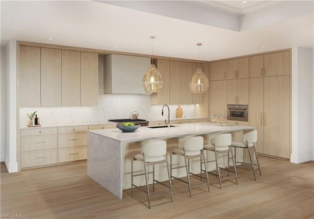 2020 GULF SHORE BLVD N PH-201W, Naples, FL 34102