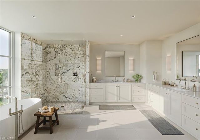 2020 GULF SHORE BLVD N PH-201W, Naples, FL 34102