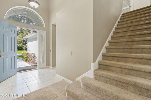 8537 GLENBURY Court N, Jacksonville, FL 32256