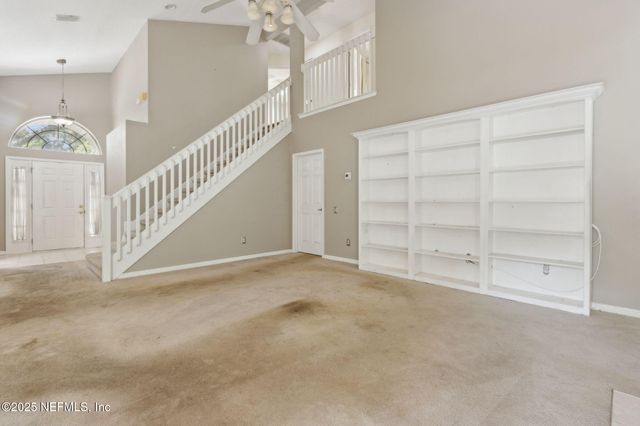 8537 GLENBURY Court N, Jacksonville, FL 32256
