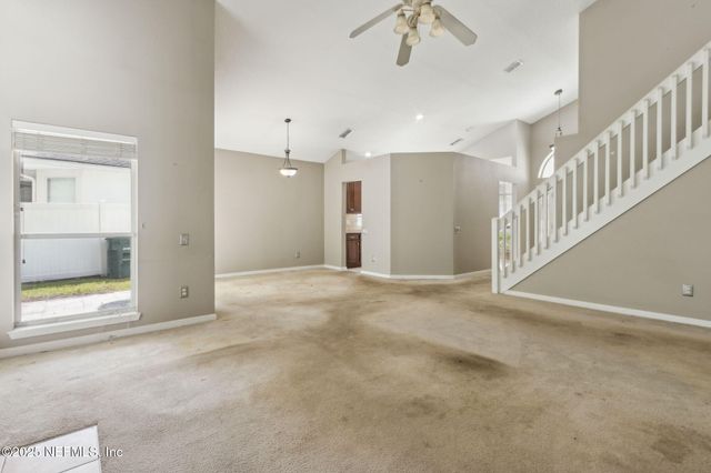 8537 GLENBURY Court N, Jacksonville, FL 32256