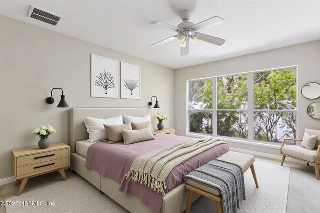 8537 GLENBURY Court N, Jacksonville, FL 32256