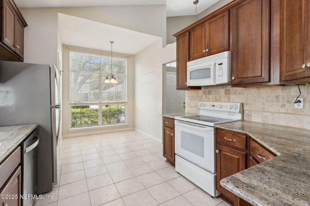 8537 GLENBURY Court N, Jacksonville, FL 32256