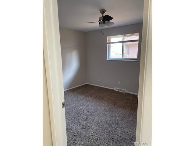 2915 S Lincoln St, Englewood, CO 80113