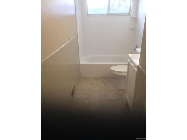 2915 S Lincoln St, Englewood, CO 80113